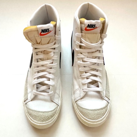 NIKE Blazer OG Mid '77 in Mens size 10 - Picture 2 of 6